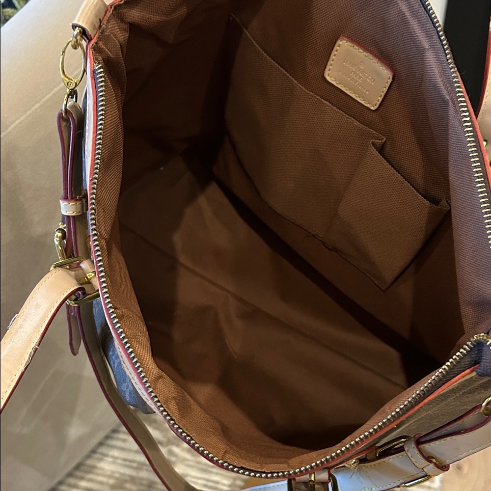 Louis Vuitton-like Monogram Tote with Pink Accents - Picture 9 of 14